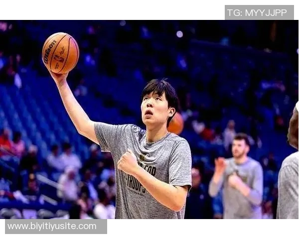 韩乔生评论开拓者末节领先30分杨瀚森迟至最后时刻才登场